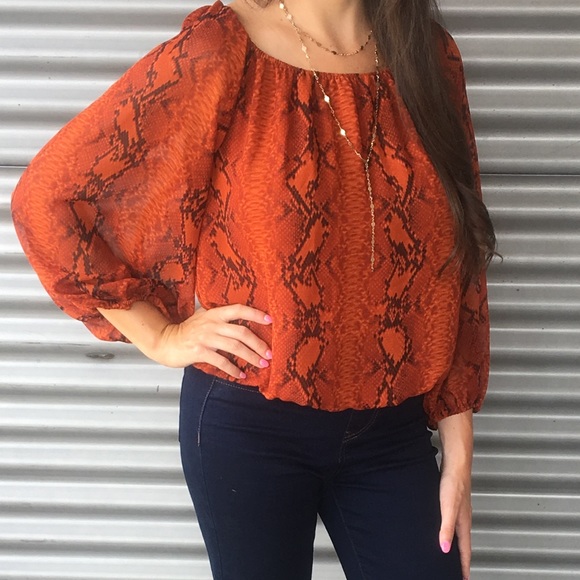 Vince Camuto Snake Print Off the Shoulder Top - Picture 3 of 8